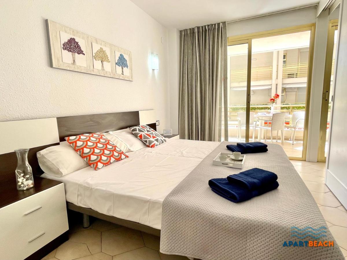 Apartbeach Novelty Climatizado Y Vistas Playa Salou Bagian luar foto