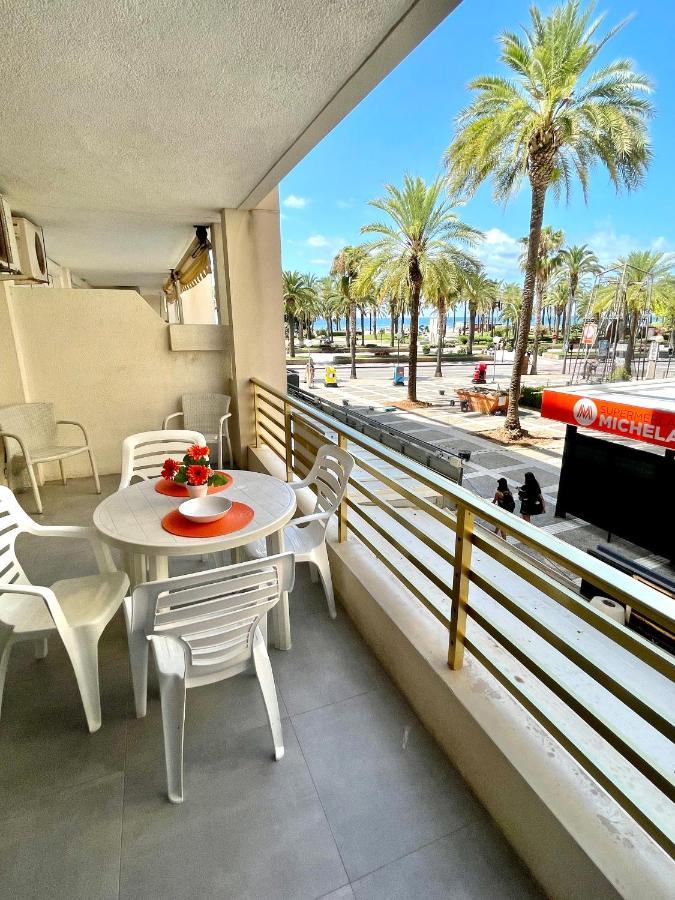 Apartbeach Novelty Climatizado Y Vistas Playa Salou Bagian luar foto