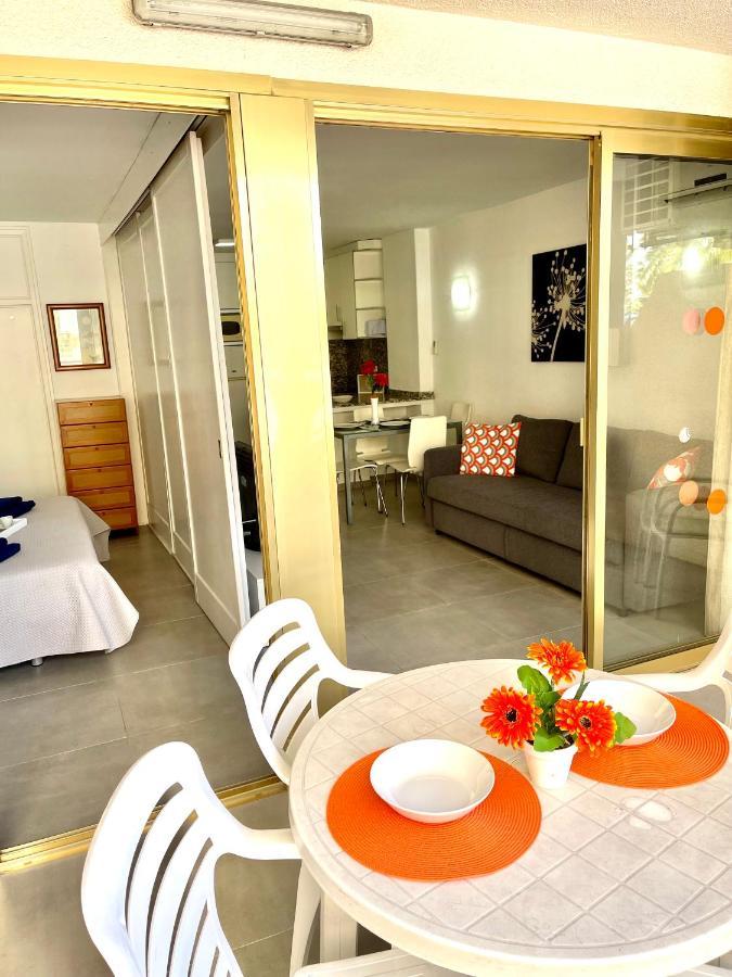 Apartbeach Novelty Climatizado Y Vistas Playa Salou Bagian luar foto