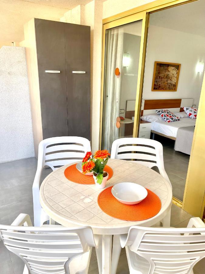 Apartbeach Novelty Climatizado Y Vistas Playa Salou Bagian luar foto