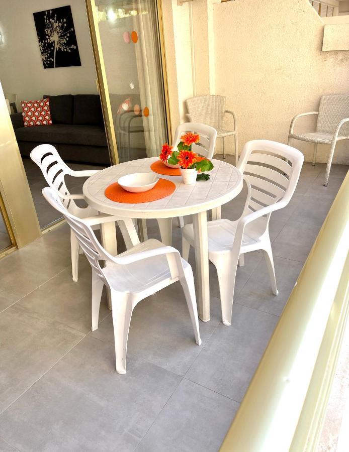 Apartbeach Novelty Climatizado Y Vistas Playa Salou Bagian luar foto