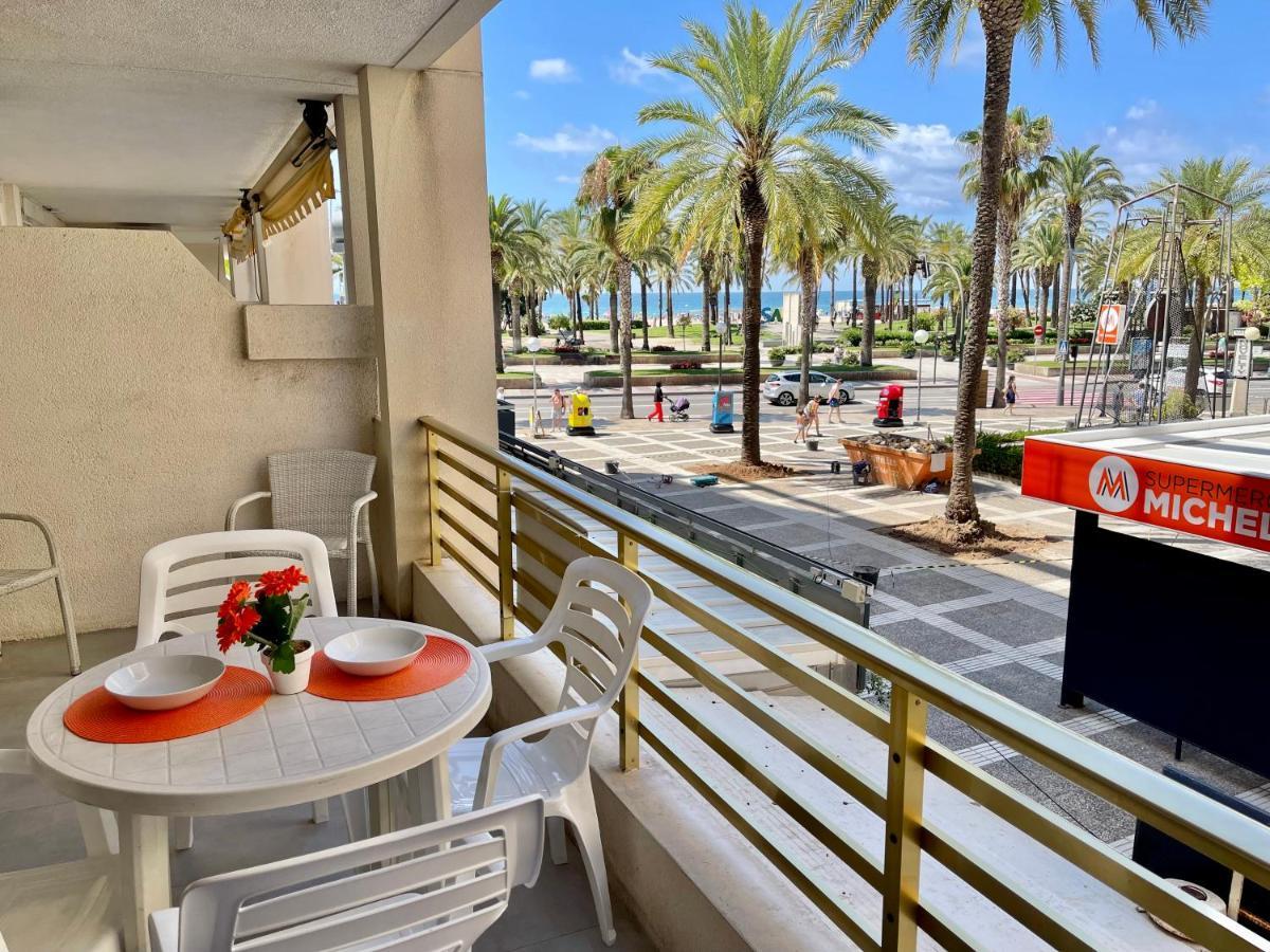 Apartbeach Novelty Climatizado Y Vistas Playa Salou Bagian luar foto