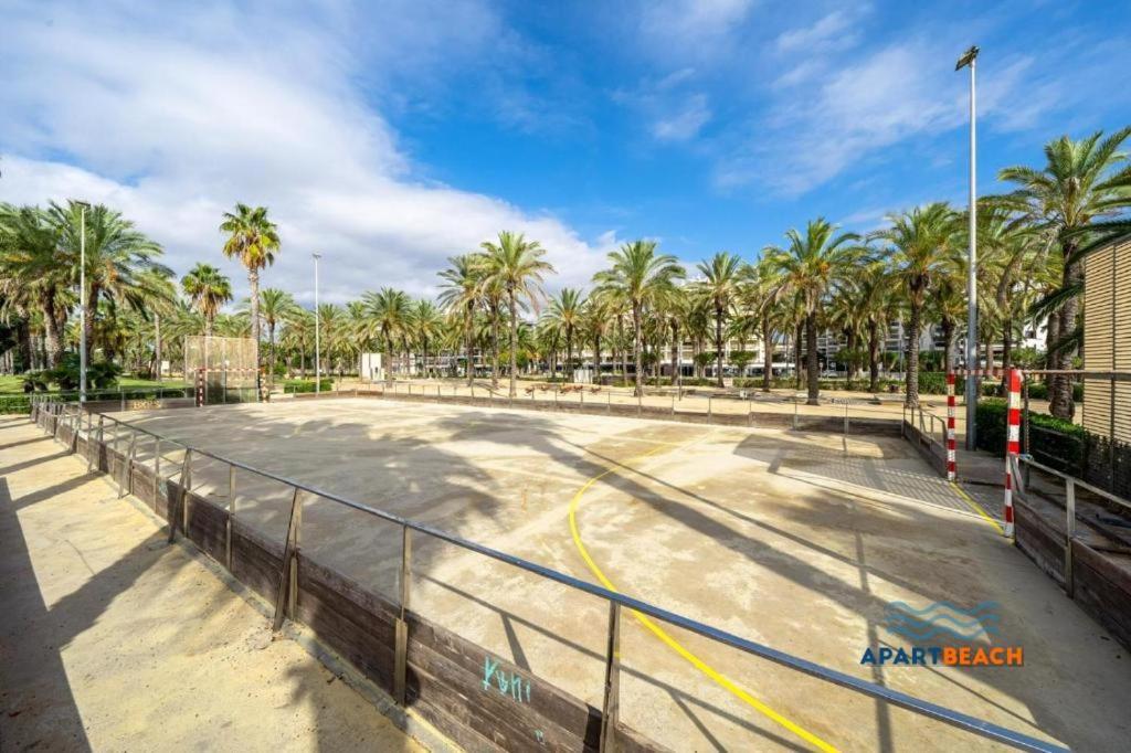 Apartbeach Novelty Climatizado Y Vistas Playa Salou Bagian luar foto