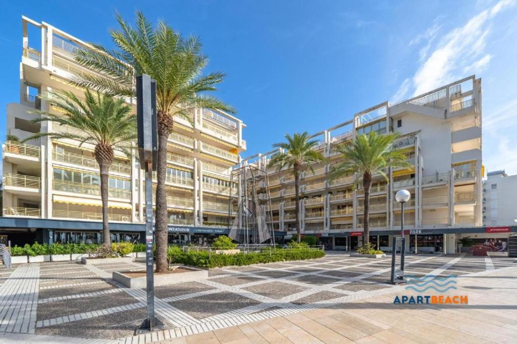 Apartbeach Novelty Climatizado Y Vistas Playa Salou Bagian luar foto